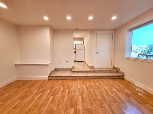 15975 Cerro Vista Dr, Los Gatos, CA 95032