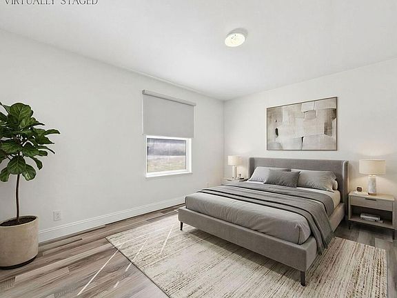 5th image of 277 Dyer Ave