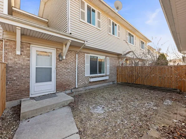 5 Woodsorrel Pl #5, Woodridge, IL 60517