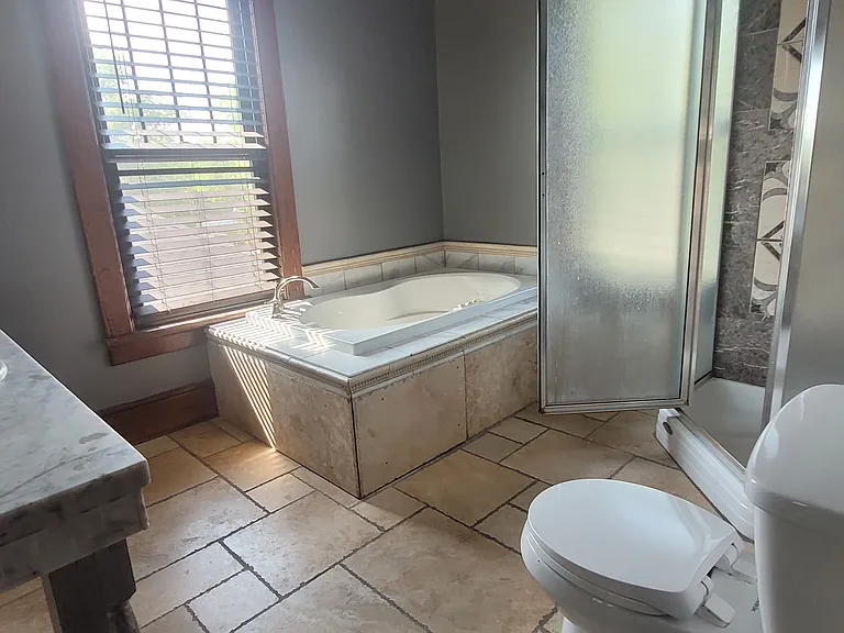 2106 Bailey Ave — Photo 8