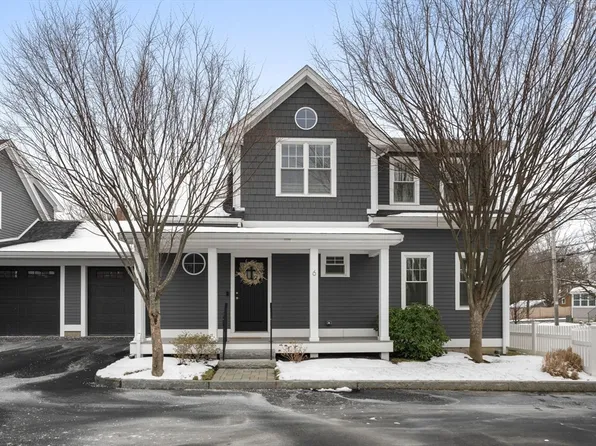 354 Upham St Unit 6, Melrose, MA 02176