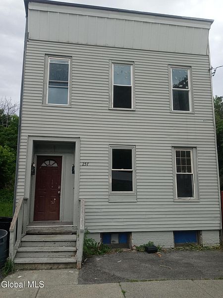2nd image of 257 Elk Street