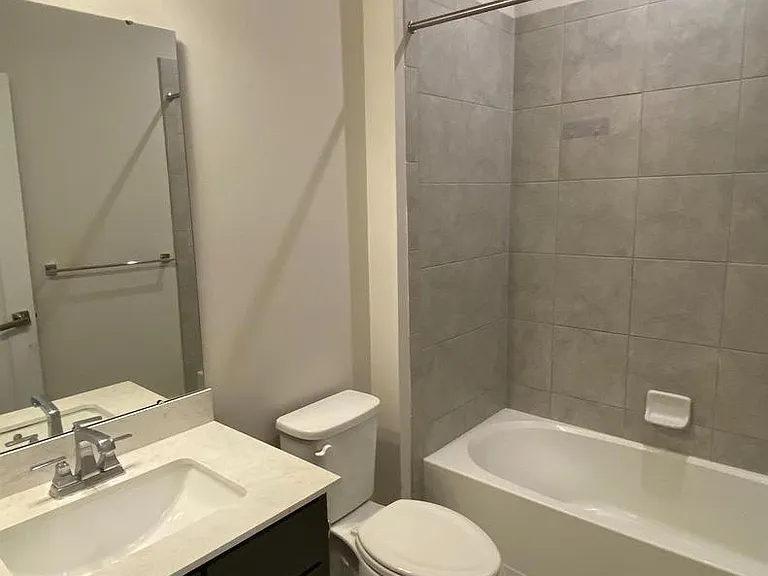 619 Holywell Dr — Photo 11