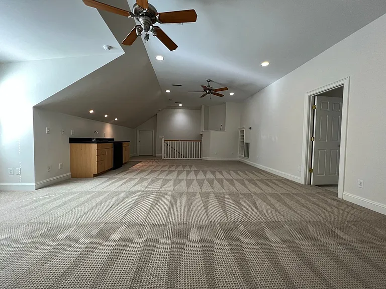 508 Stefan Ct — Photo 28