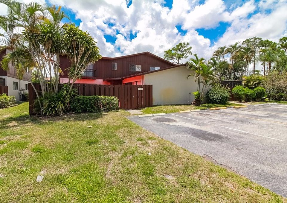 1st image of 4567 Holly Lake Dr