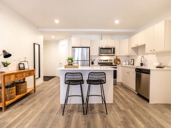 The Jefferson - 1325 Jefferson