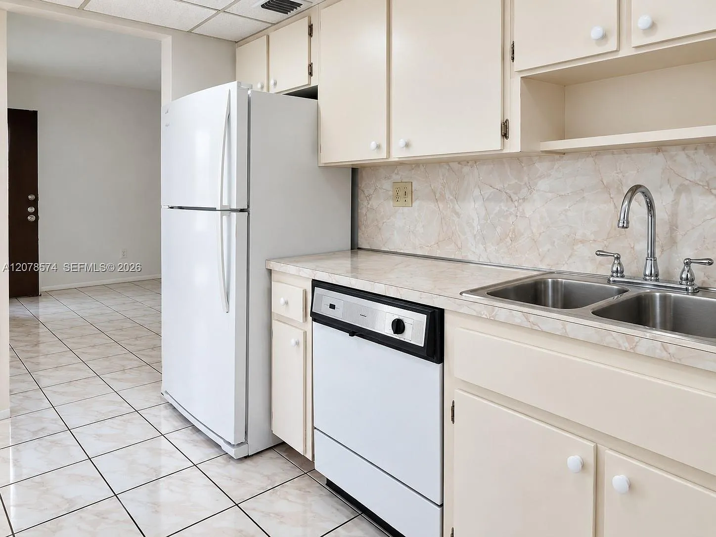 Parkview Condo No 2 — Photo 4