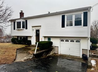 28 Dora Dr, East Haven, CT 06513