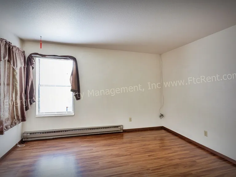 W-23 — Photo 15