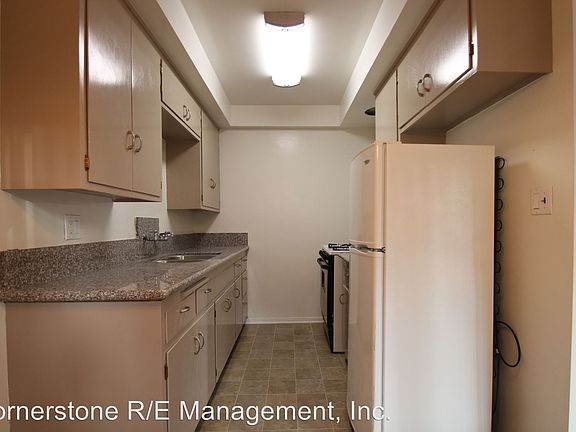 5th image of 329 E California Blvd APT 03