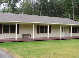 223 Upper Gimme Shelter Ln, Cresco, PA 18326