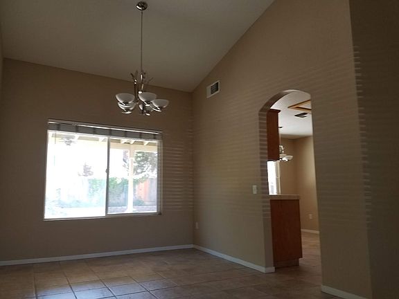 5th image of 2368 Millcreek Dr