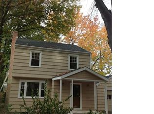 140 Tesiny Ave, Bridgeport, CT 06606