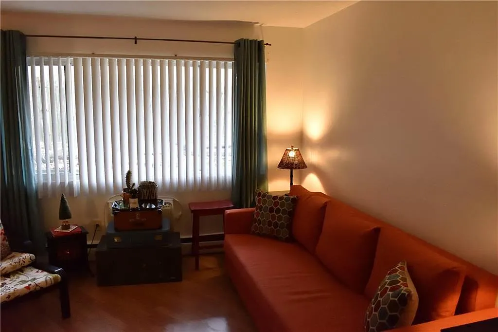 1 bed, 533 sqft, $1,300 — Photo 4