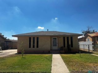 1104 W Mathews St, Roswell, NM 88203