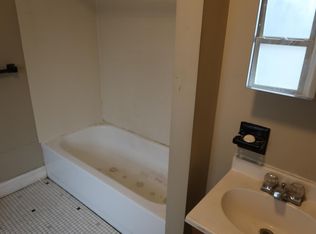 71 Henrietta St, Rochester, NY 14620