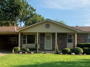 843 Stanford Dr, Sikeston, MO 63801
