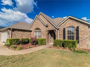 3003 SW Gumleaf Rd, Bentonville, AR 72713