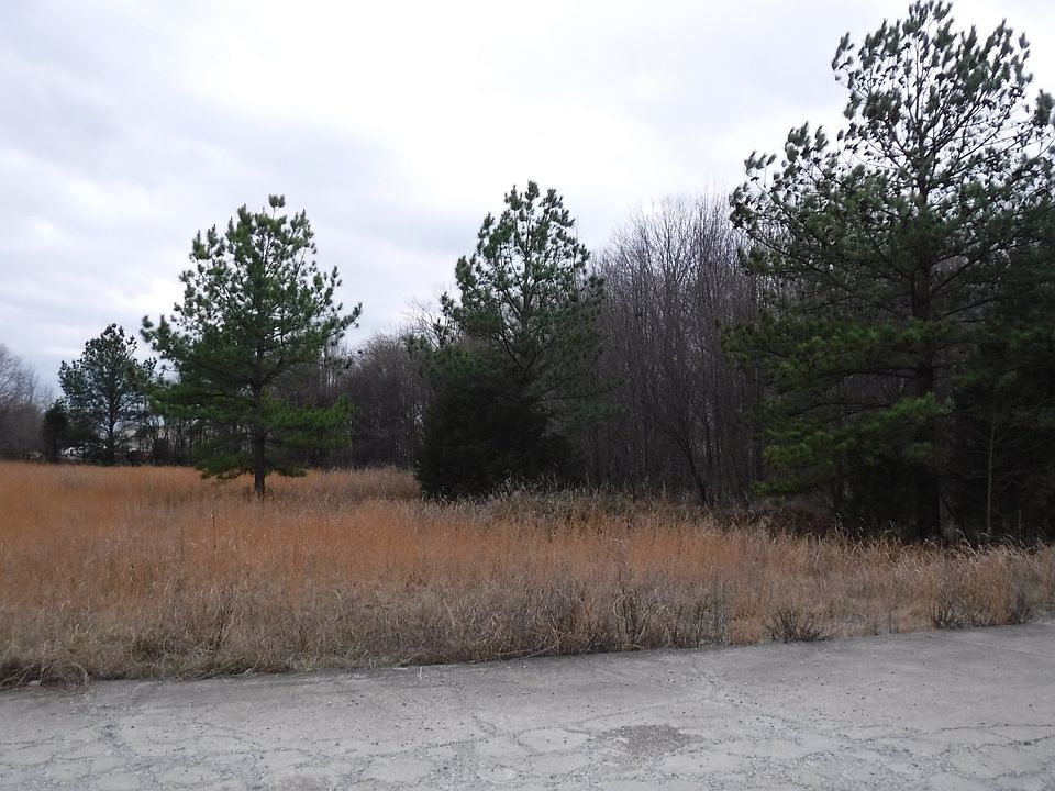 2nd image of 1 Pembroke Rd Lot 1