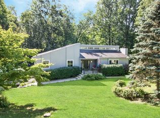 49 Flower Rd, Hopewell Junction, NY 12533