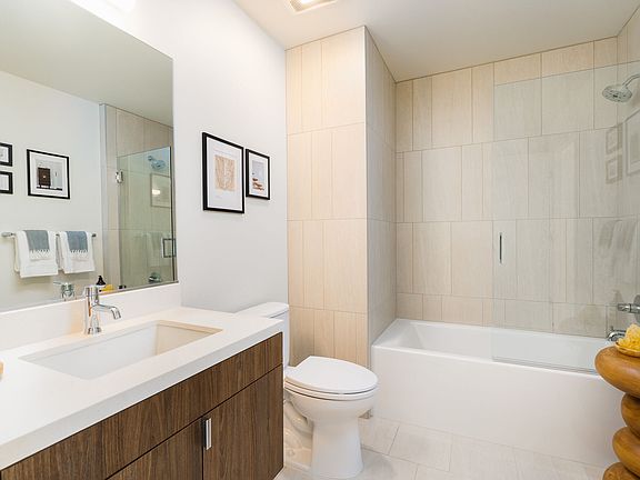 5th image of 588 Webster St #11085212