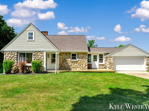 9601 92nd St SE, Alto, MI 49302