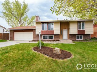 11301 S Sandy Creek Dr, Sandy, UT 84094