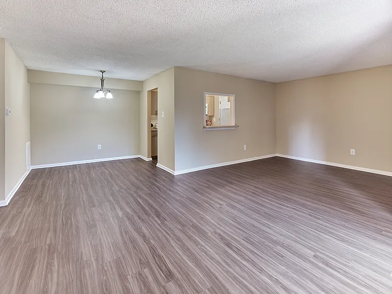 Living Room & Dining Area - 2 Bed 2 Bath