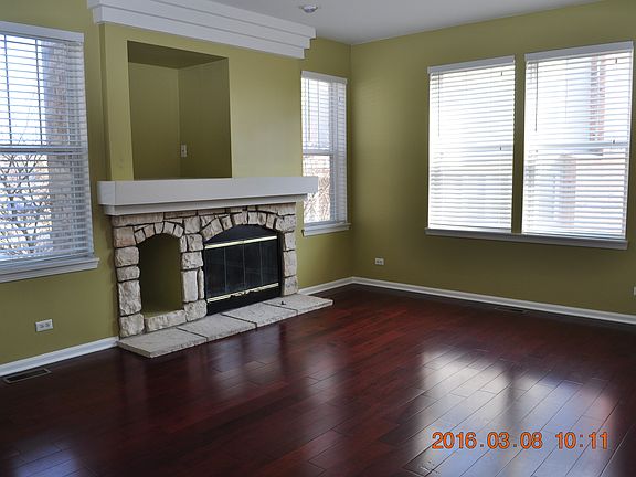 3rd image of 75 Woodview Dr