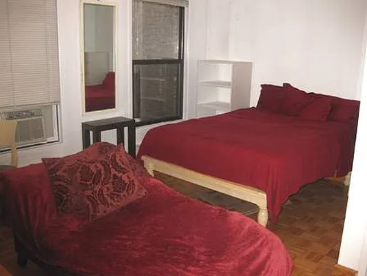 Rented by Mark David | media 10