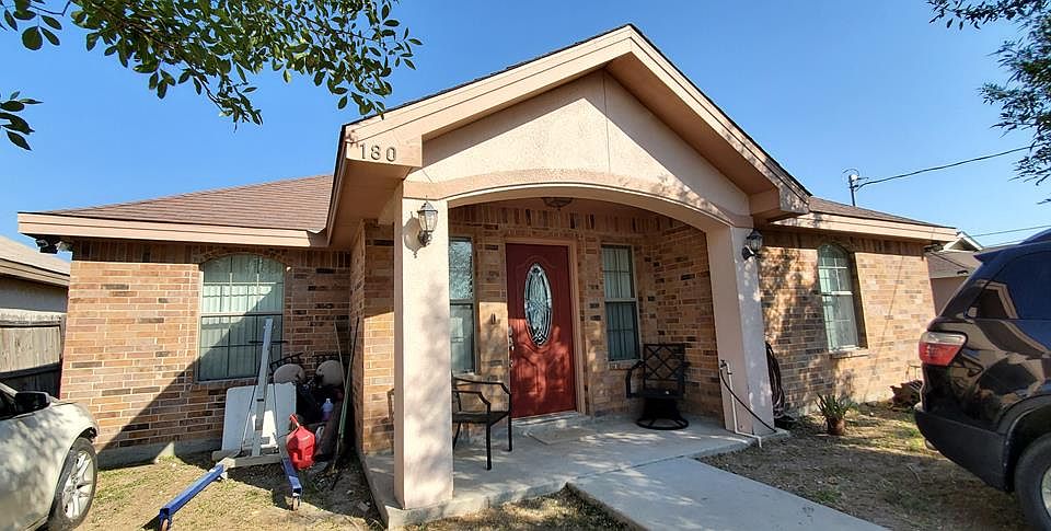 1st image of 180 Mesquite St