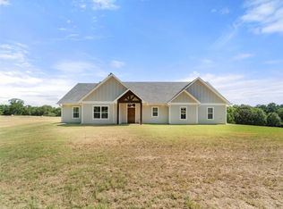 4514 Arrowwood Rd, Gilmer, TX 75644