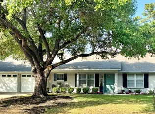 3811 Carter Creek Pkwy, Bryan, TX 77802