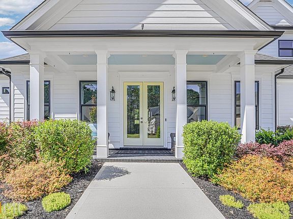 2nd image of 5634 Autumn Flame Dr