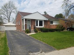 28220 W Chicago St, Livonia, MI 48150
