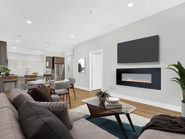 2924 W Medill Ave — Photo 6