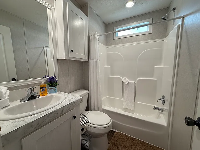 6702 Lakewood Dr #124 — Photo 8