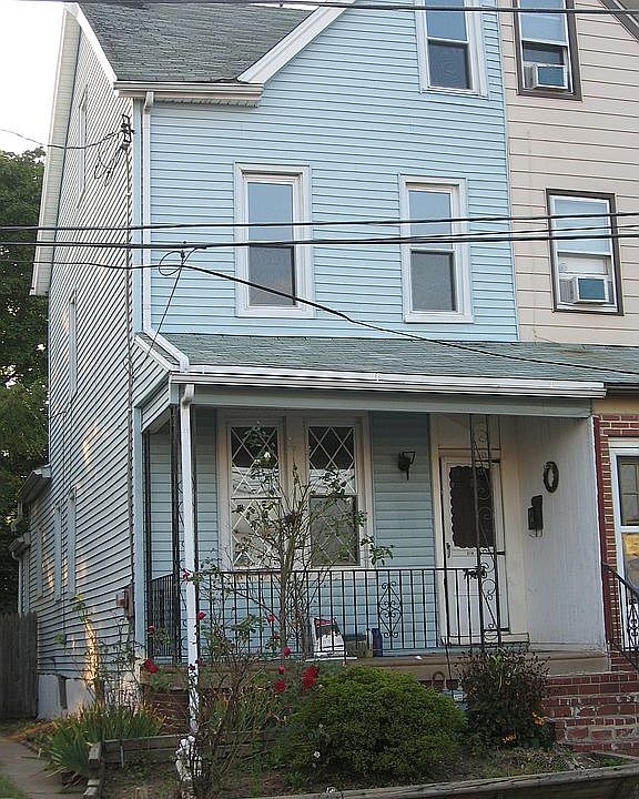318 S 3rd Street