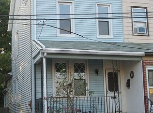 318 S 3rd St, Darby, PA 19023