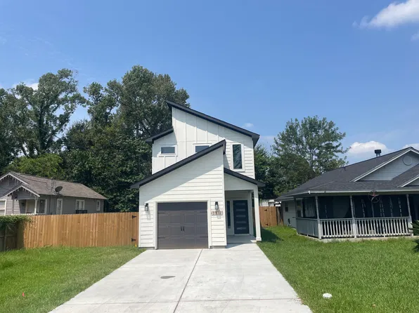 7911 Tower St, Houston, TX 77088