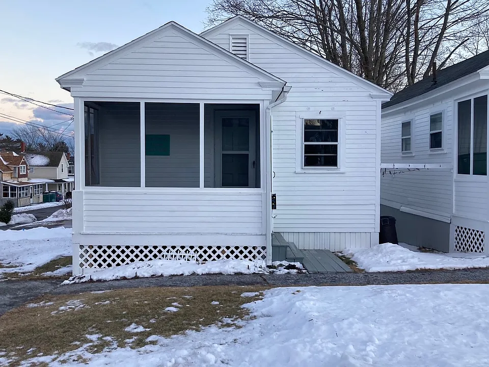 31 W Old Orchard Ave #D