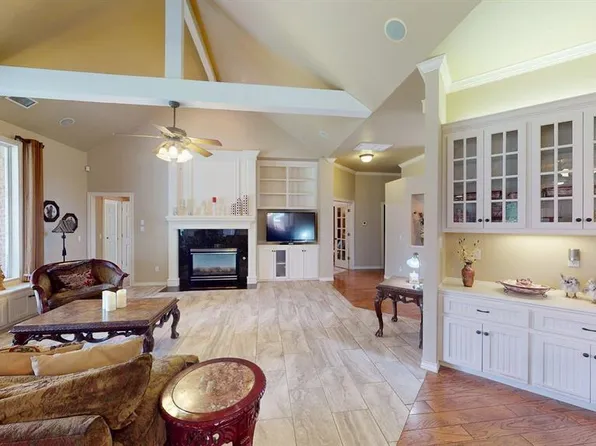 8501 NW 68th Ter, Oklahoma City, OK 73132