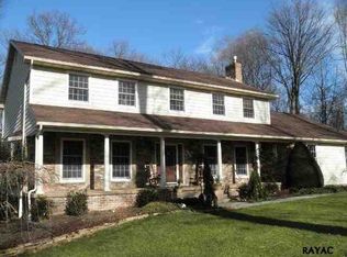 6581 Orefield Rd, Spring Grove, PA 17362