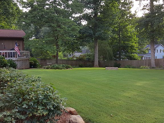 4th image of 2550 Highland Golf Course Dr SE