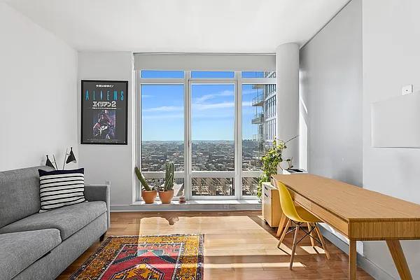 Rented by Compass | media 12