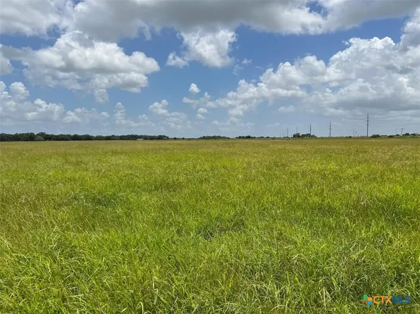 63 Fm 234 N, Edna, TX 77957