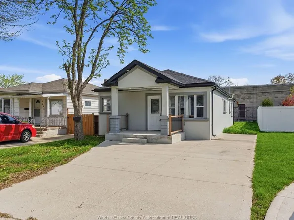 3152 Turner Rd, Windsor, ON N8W 3L8