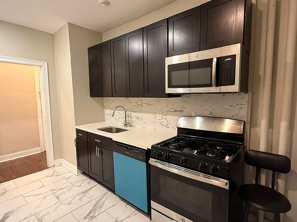 232 Bidwell Ave #1E