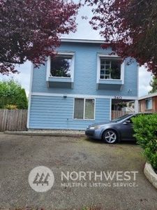 340 Meadow Avenue N, Renton, WA, 98057