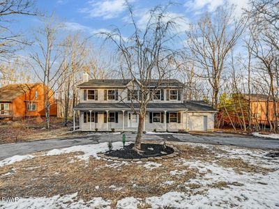 284 Saunders Dr, Bushkill, PA, 18324